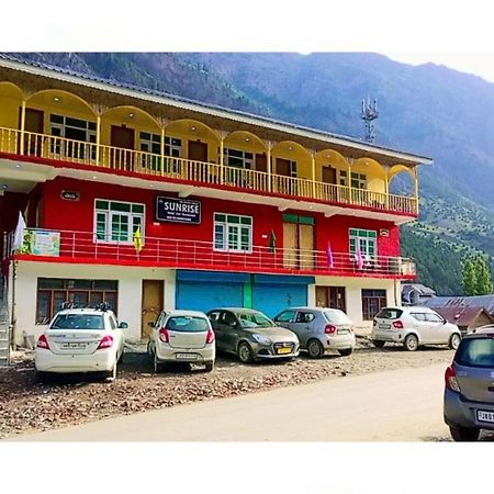 Sunrise Hotel And Restaurant Mastan Gurez Kanzalwan エクステリア 写真